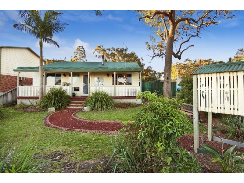42 St Georges Road, St Georges Basin NSW 2540