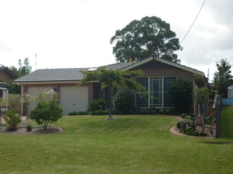 1 Audrey Avenue, Basin View NSW 2540