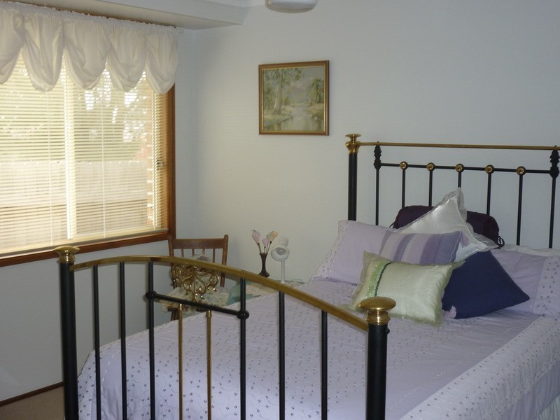 1 Audrey Avenue, Basin View NSW 2540