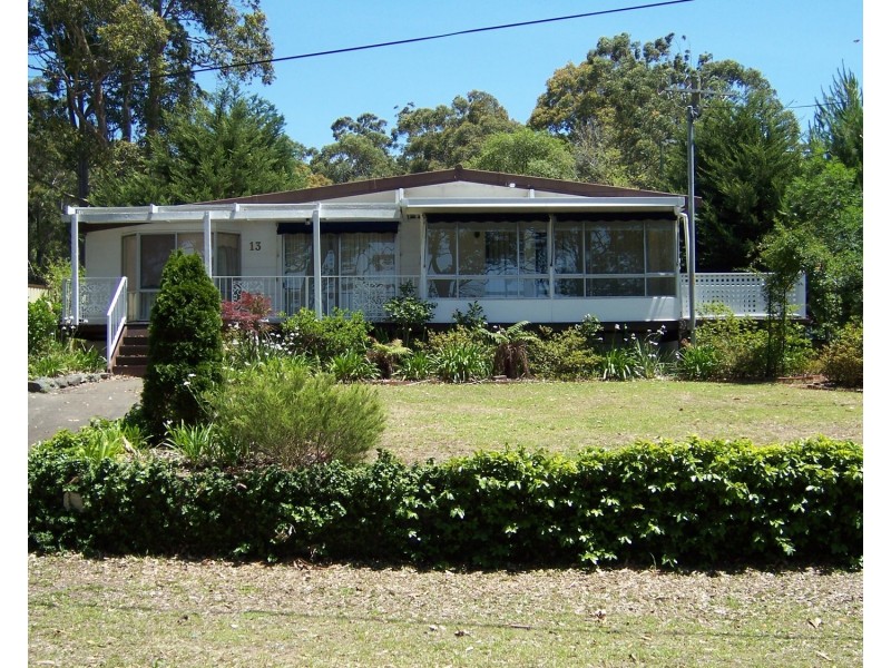 13 Boathaven Avenue, Basin View NSW 2540