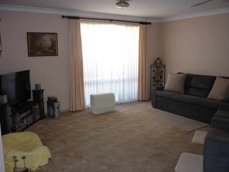 8  Kingsford Smith Crescent, Sanctuary Point NSW 2540