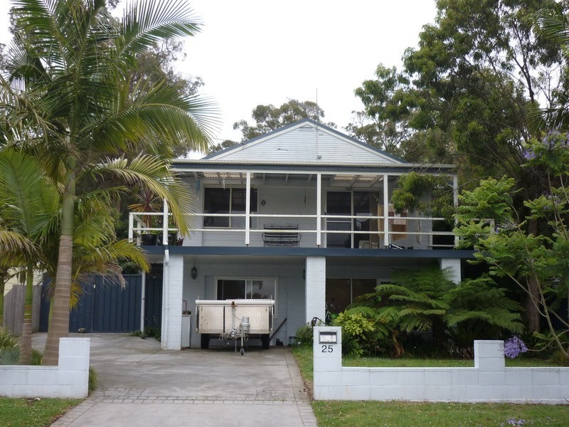 25 Bruce Street, St Georges Basin NSW 2540