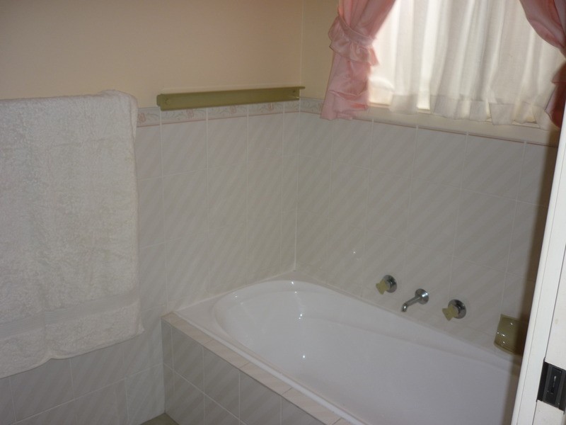 10 Wahroonga Close, St Georges Basin NSW 2540