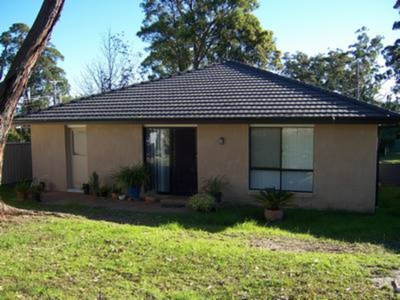 7 Pangari Crescent, St Georges Basin NSW 2540