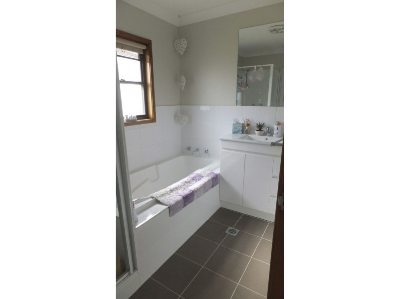 10 Auster Crescent, Sanctuary Point NSW 2540