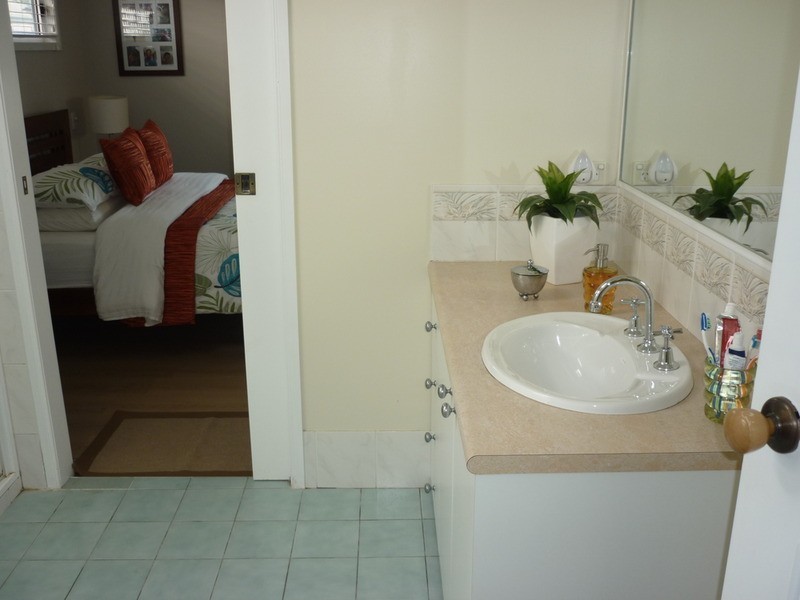 12 Elanora Parade, Basin View NSW 2540