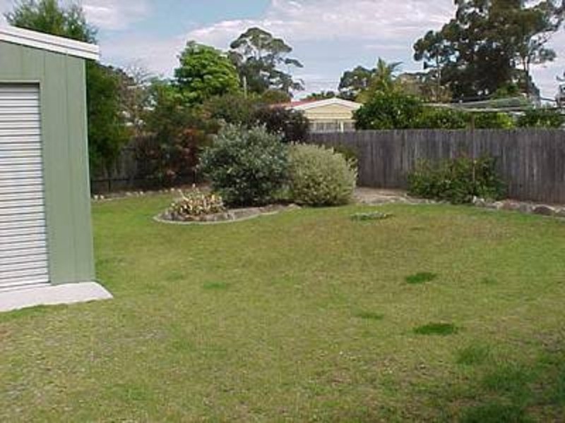 26 June Avenue, Basin View NSW 2540
