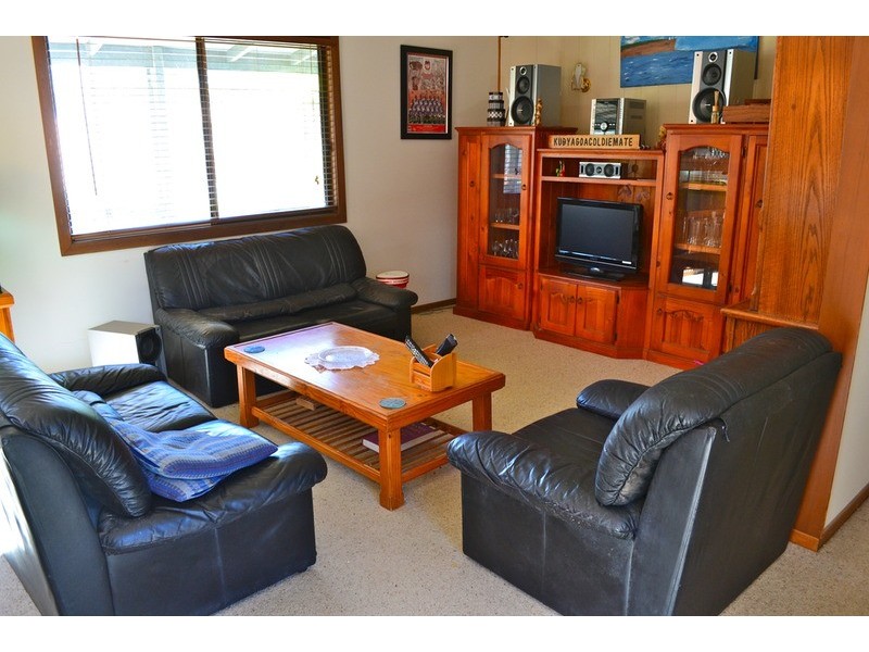 25 Mc Gowan Street, Old Erowal Bay NSW 2540