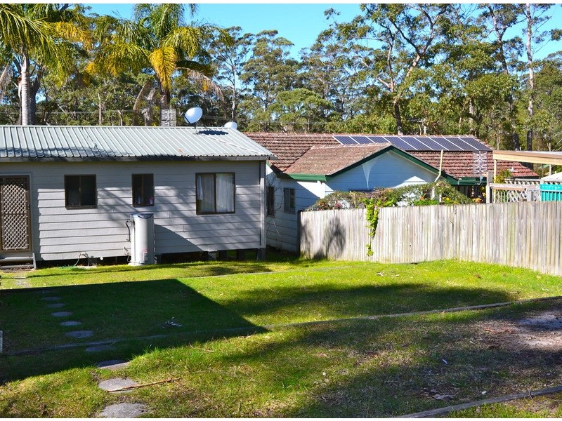 25 Mc Gowan Street, Old Erowal Bay NSW 2540