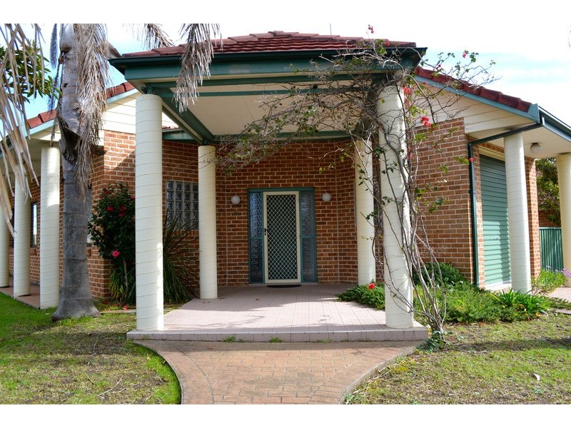 25 Kingsford Smith Crescent, Sanctuary Point NSW 2540