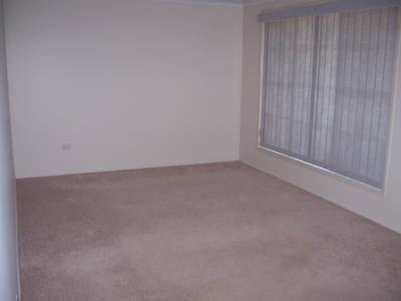 10 Durnford Place, St Georges Basin NSW 2540