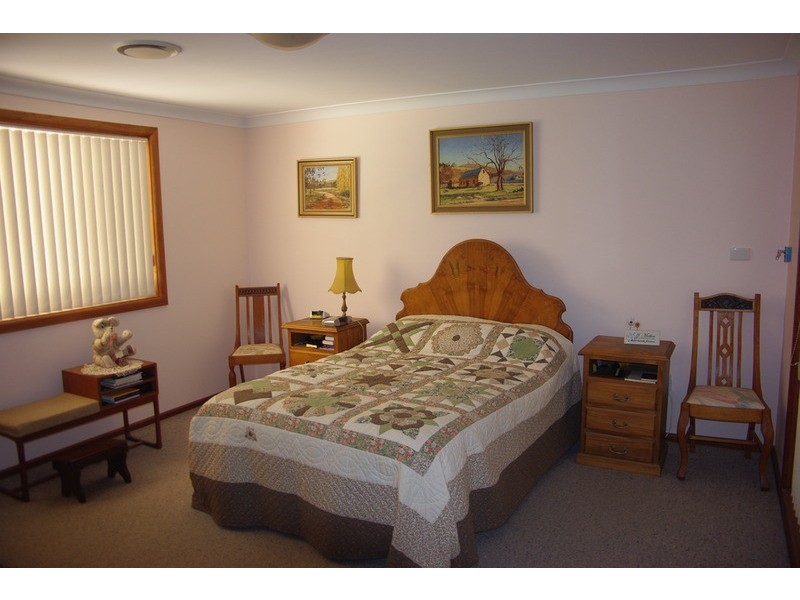 42 Loralyn Avenue, St Georges Basin NSW 2540