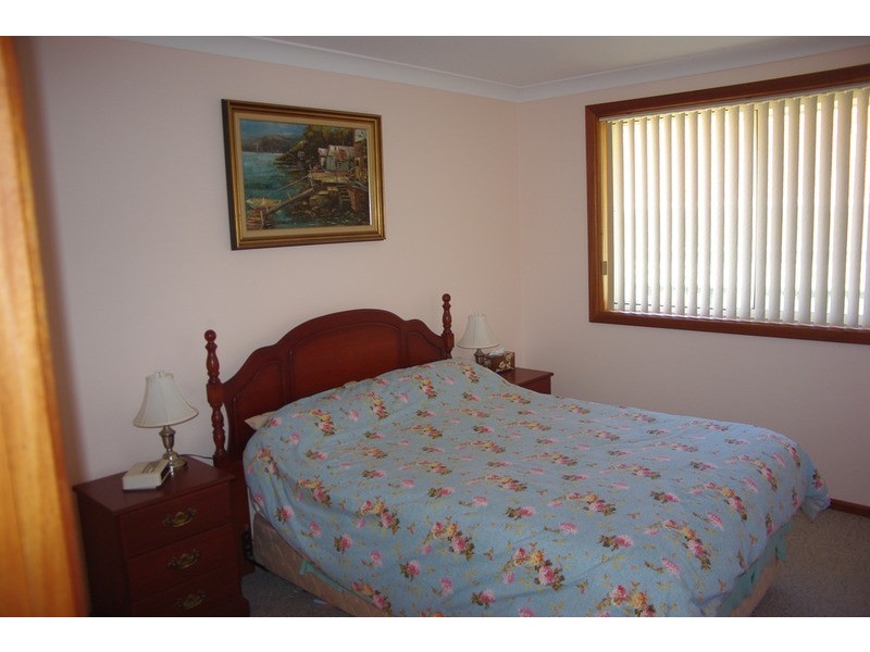 42 Loralyn Avenue, St Georges Basin NSW 2540