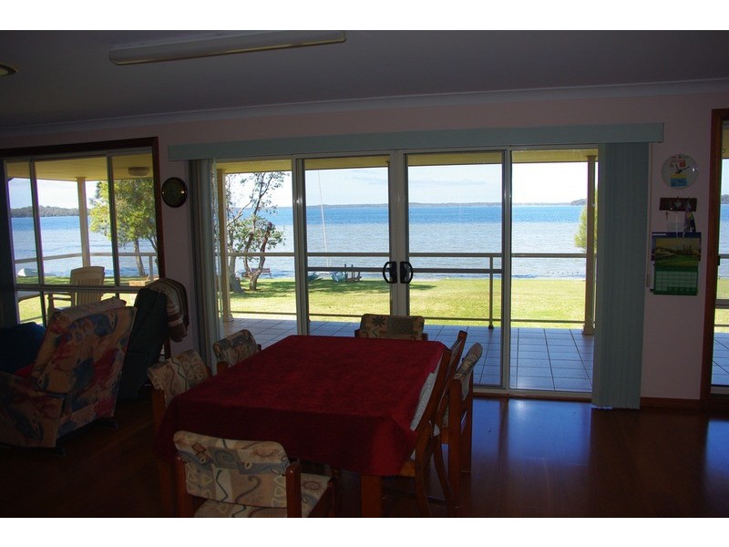 42 Loralyn Avenue, St Georges Basin NSW 2540