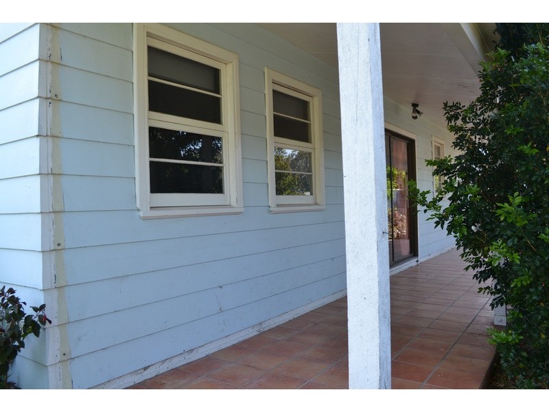 35 Fitzpatrick  Street, Old Erowal Bay NSW 2540