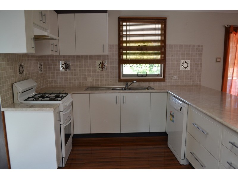 35 Fitzpatrick  Street, Old Erowal Bay NSW 2540