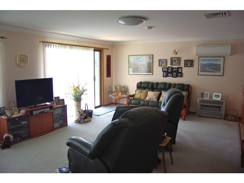 34 Tasman Road, St Georges Basin NSW 2540
