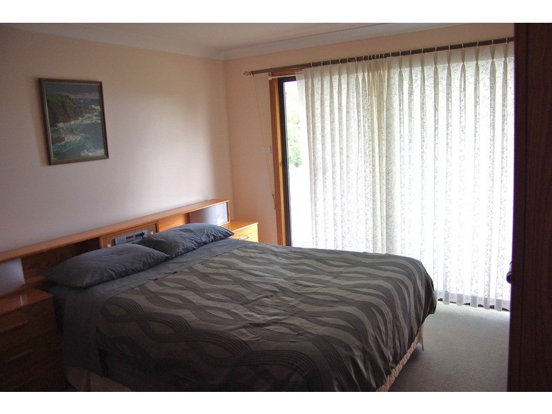 34 Tasman Road, St Georges Basin NSW 2540