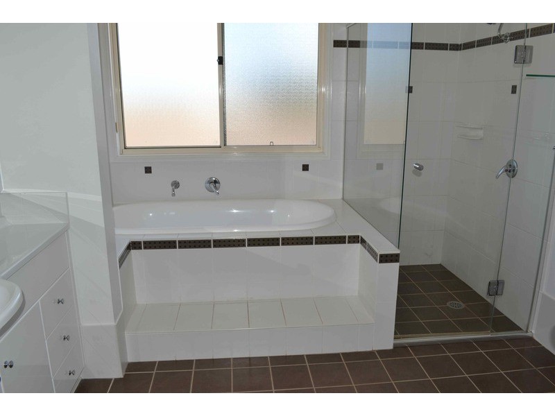 12 Anson  Street, Sanctuary Point NSW 2540