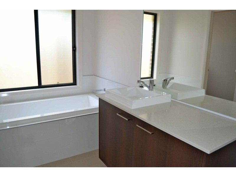 50 Cammaray Drive, St Georges Basin NSW 2540