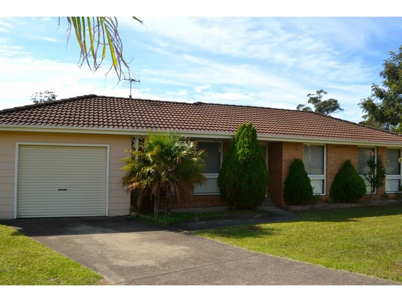 10 Roulstone Crescent, Sanctuary Point NSW 2540