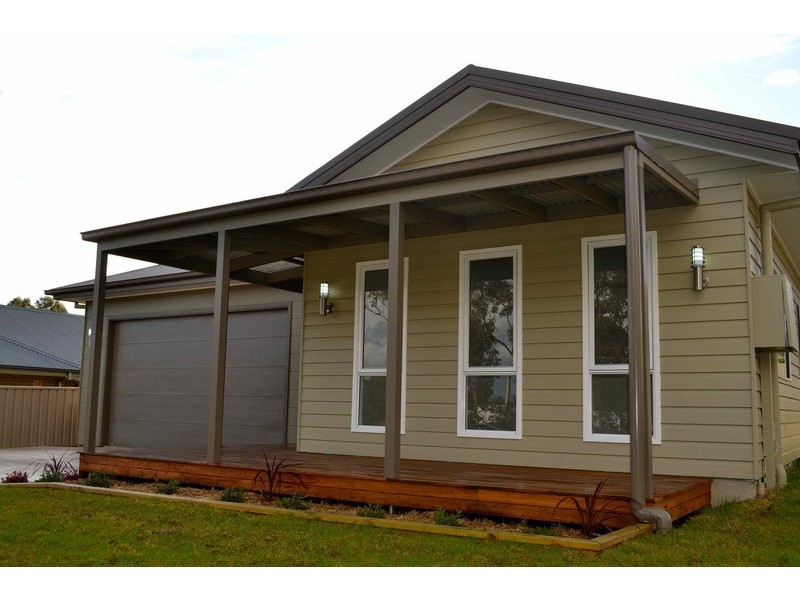 39 Hewitt Avenue, St Georges Basin NSW 2540