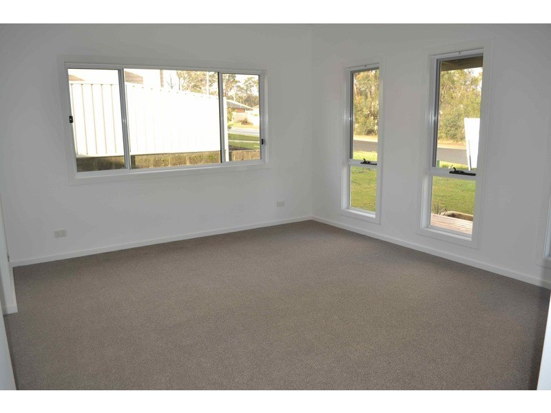 39 Hewitt Avenue, St Georges Basin NSW 2540