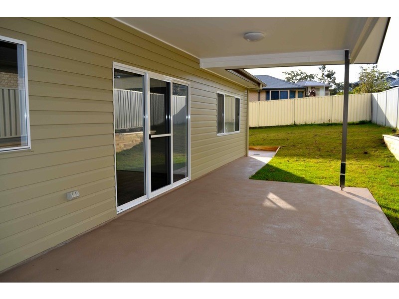39 Hewitt Avenue, St Georges Basin NSW 2540