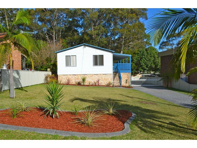 14  Rauch  Close, St Georges Basin NSW 2540