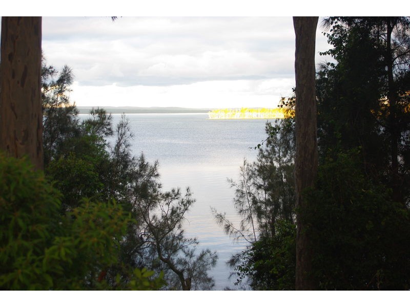 7 Boathaven Avenue, Basin View NSW 2540