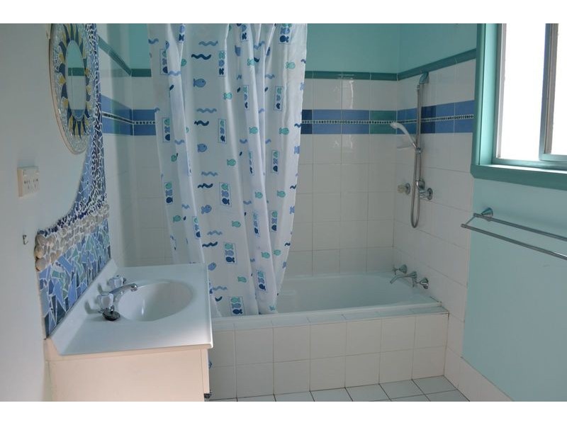 35 Fitzpatrick  Street, Old Erowal Bay NSW 2540