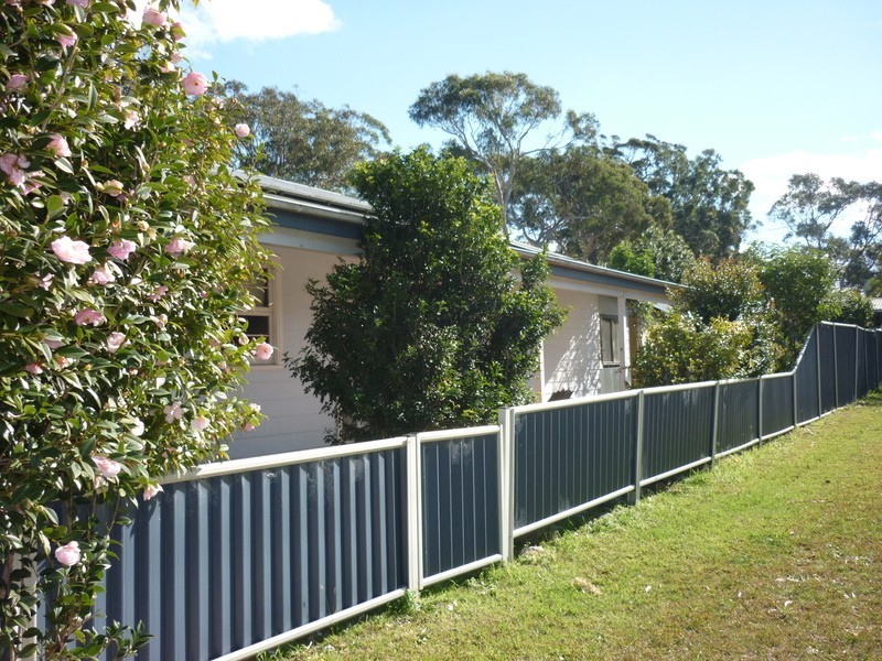 35 Fitzpatrick  Street, Old Erowal Bay NSW 2540