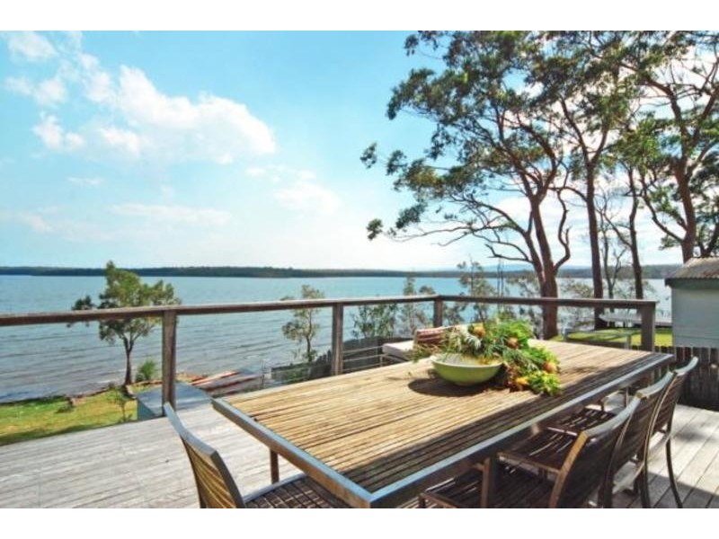 122 Basin View Parade, Basin View NSW 2540