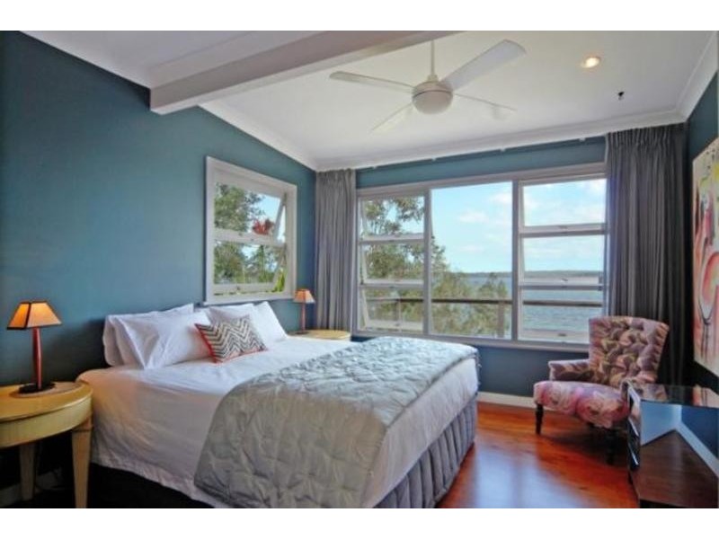 122 Basin View Parade, Basin View NSW 2540