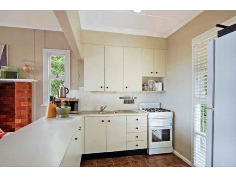 122 Basin View Parade, Basin View NSW 2540