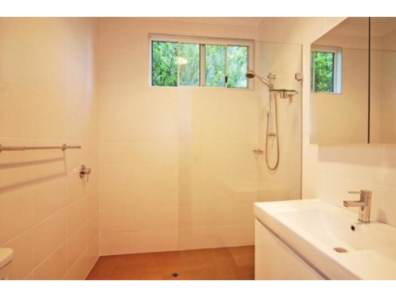 122 Basin View Parade, Basin View NSW 2540
