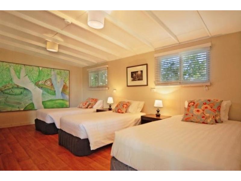 122 Basin View Parade, Basin View NSW 2540