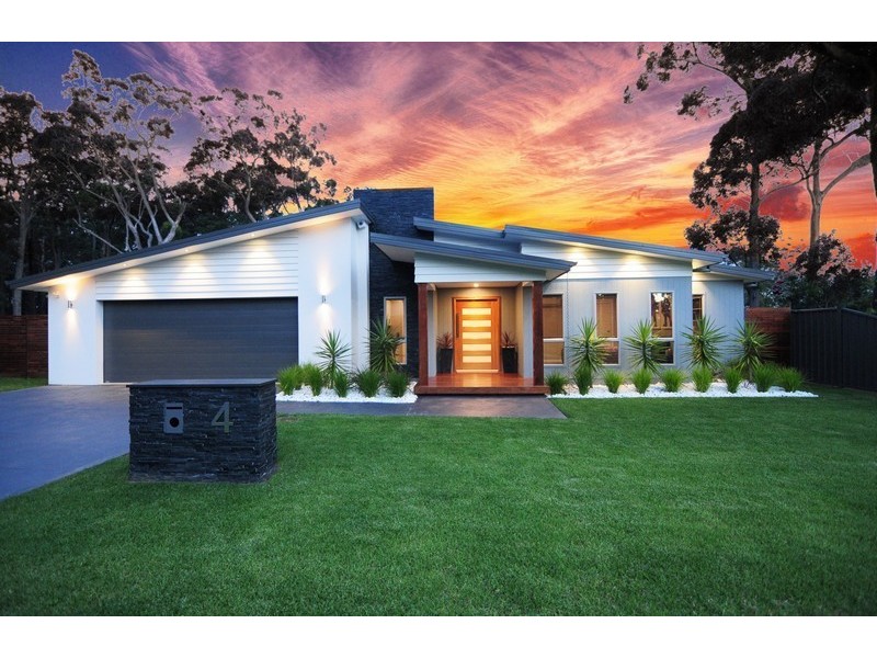 4 Frances Crescent, St Georges Basin NSW 2540