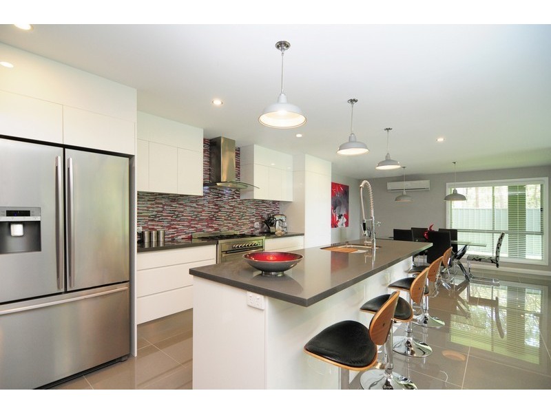 4 Frances Crescent, St Georges Basin NSW 2540