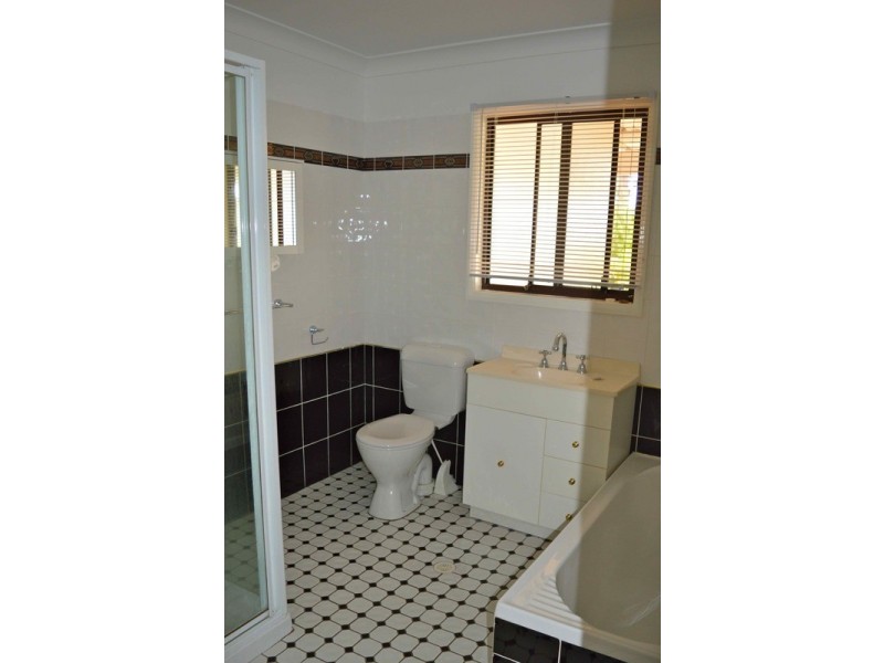 32 Dorothy Avenue, Basin View NSW 2540