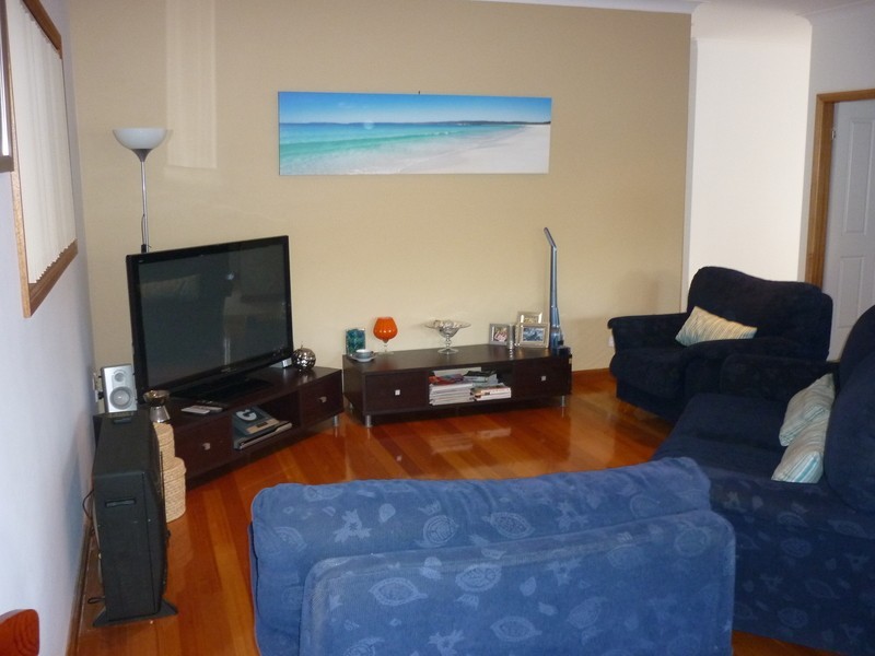 10 Winn Avenue, Basin View NSW 2540