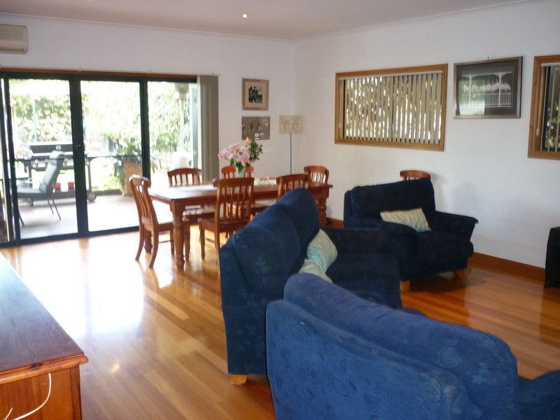 10 Winn Avenue, Basin View NSW 2540