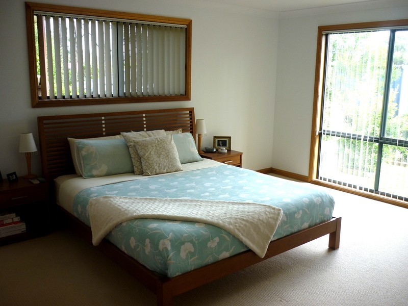 10 Winn Avenue, Basin View NSW 2540