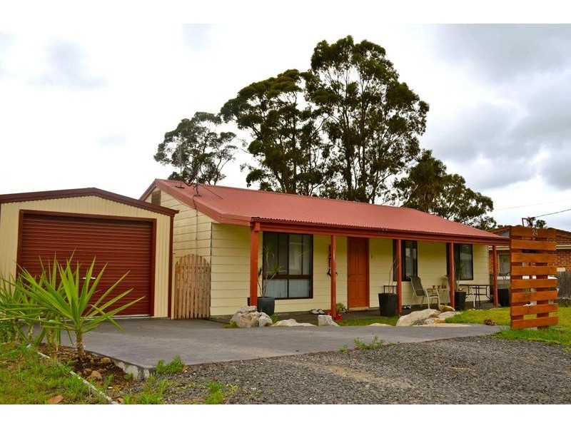 24 Boronia Avenue, Sanctuary Point NSW 2540