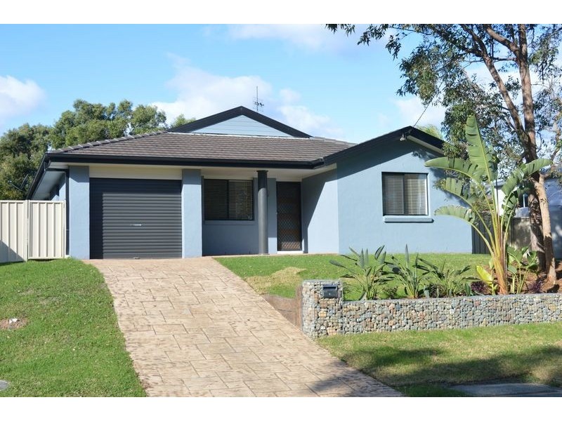 7 Pangari Crescent, St Georges Basin NSW 2540