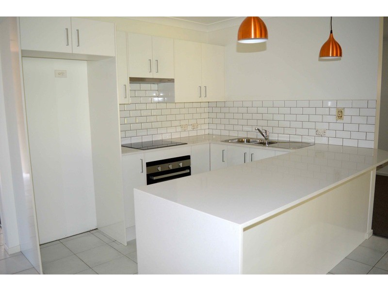 7 Pangari Crescent, St Georges Basin NSW 2540