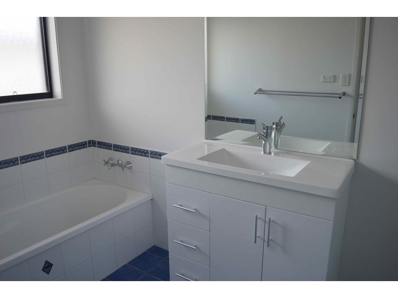 7 Pangari Crescent, St Georges Basin NSW 2540