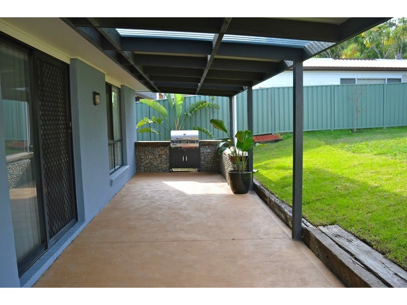 7 Pangari Crescent, St Georges Basin NSW 2540