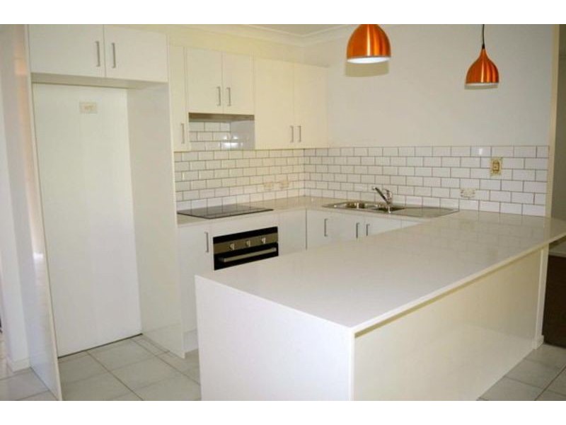 7 Pangari Crescent, St Georges Basin NSW 2540