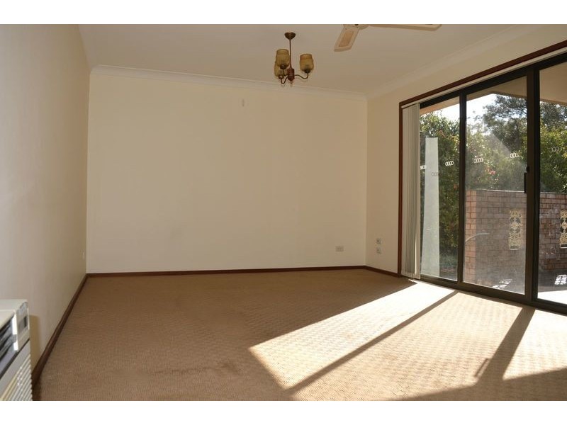 17 Pangari Crescent, St Georges Basin NSW 2540